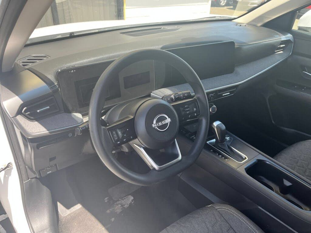 2025 Nissan Kicks