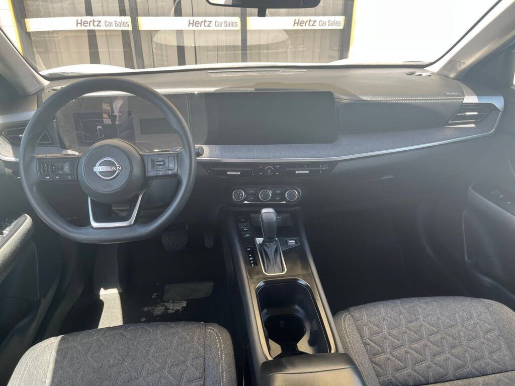 2025 Nissan Kicks