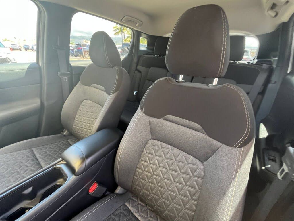2025 Nissan Kicks