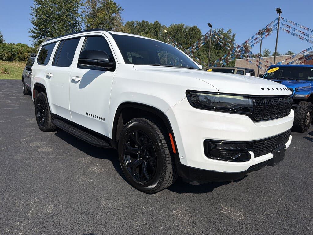 2023 Jeep Wagoneer