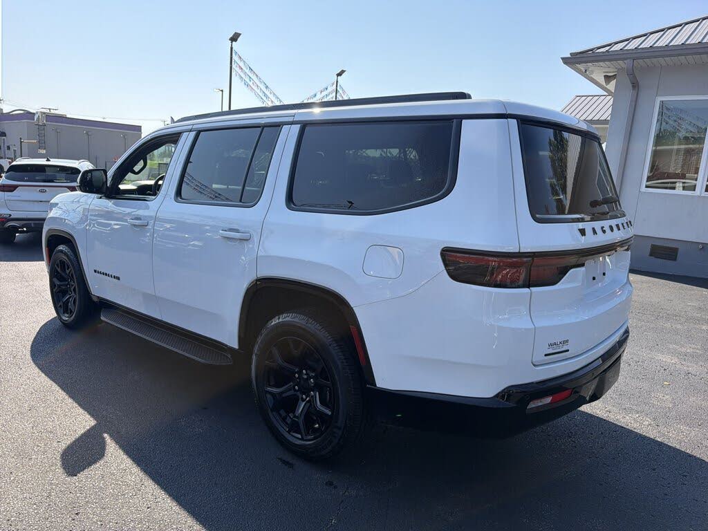 2023 Jeep Wagoneer