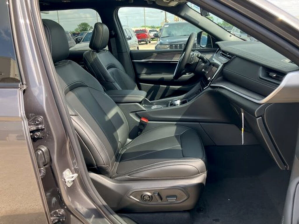 2026 Jeep Grand Cherokee L