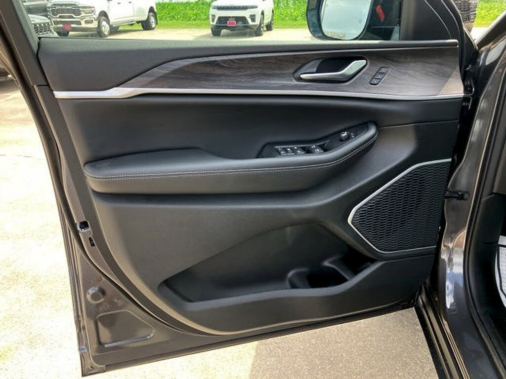 2026 Jeep Grand Cherokee L