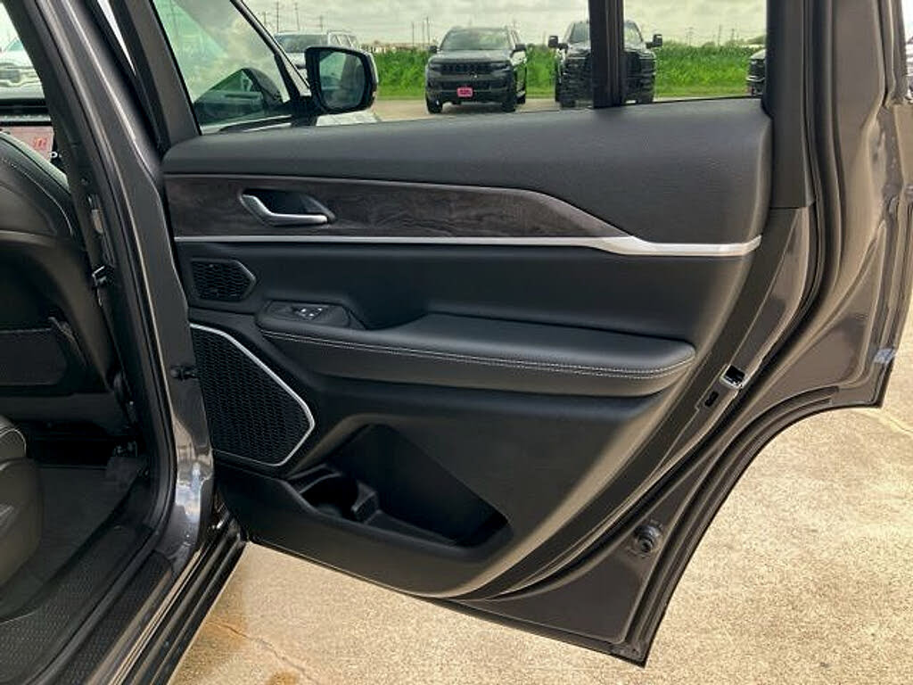 2026 Jeep Grand Cherokee L