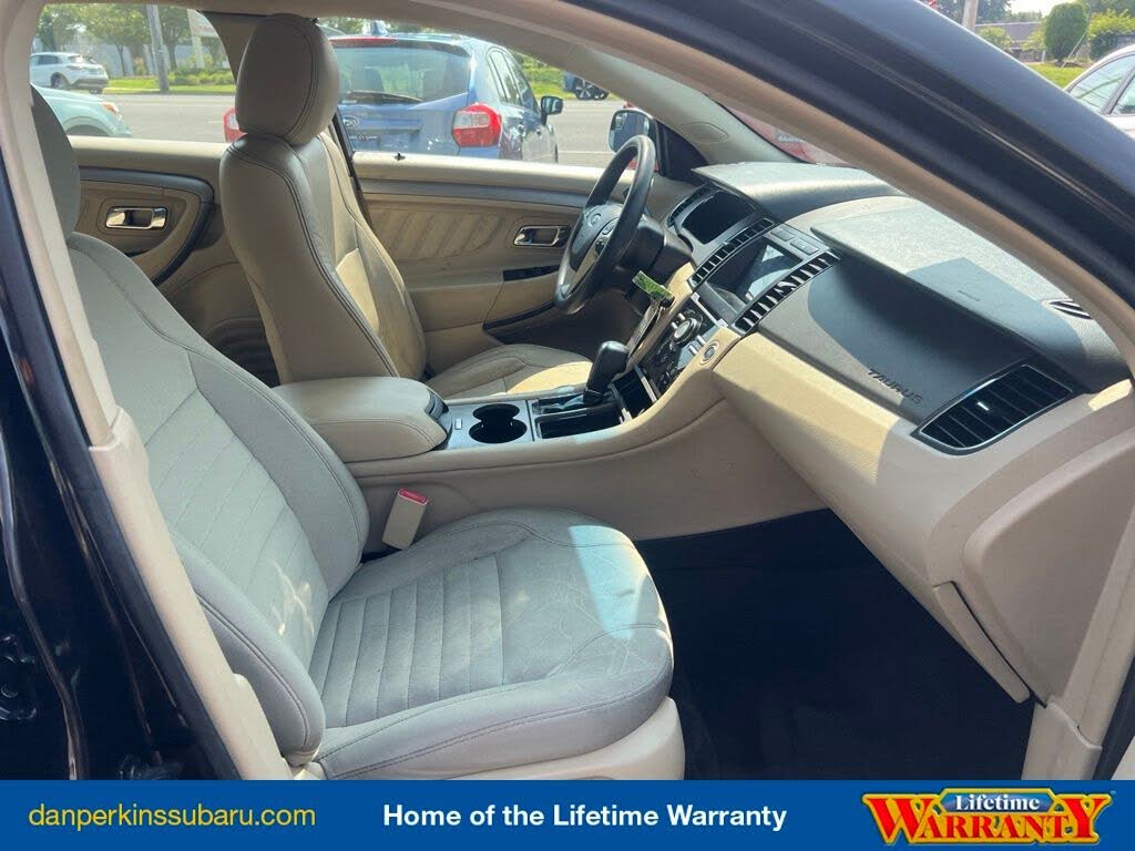 2015 Ford Taurus