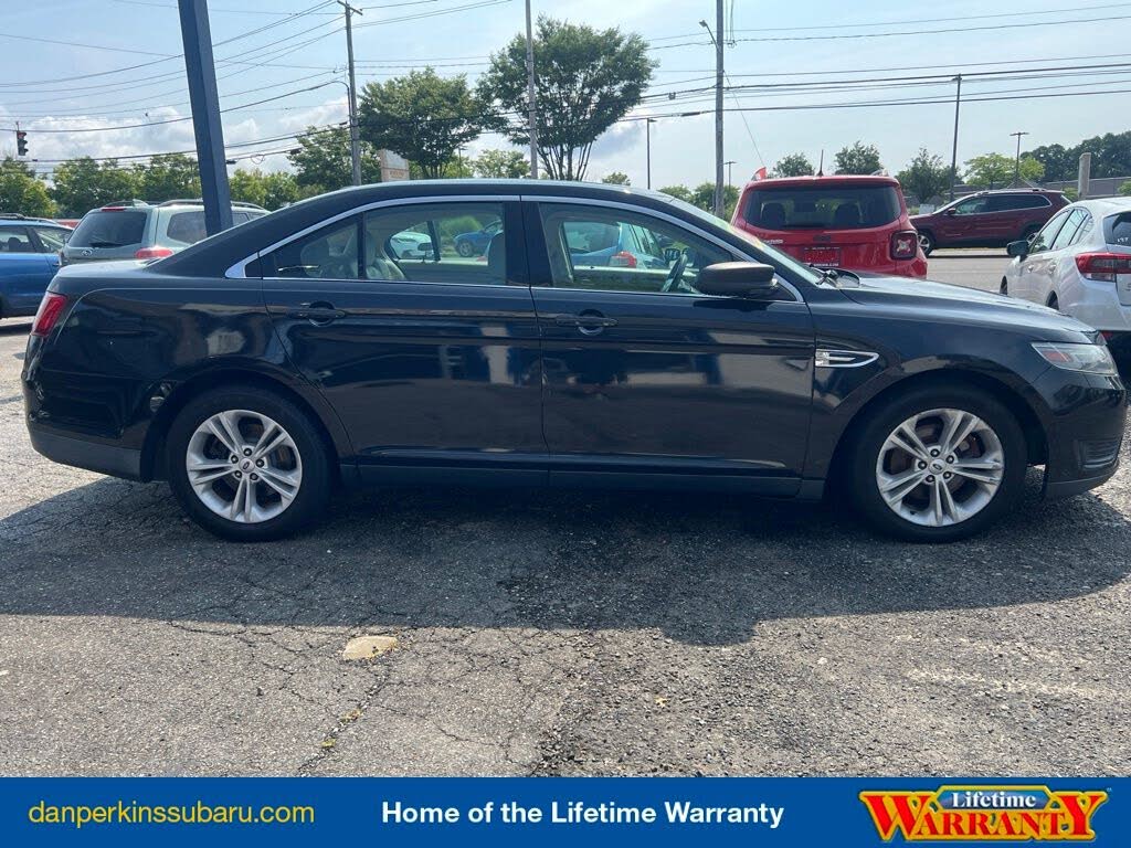 2015 Ford Taurus