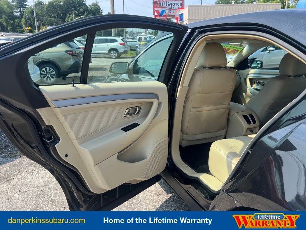 2015 Ford Taurus