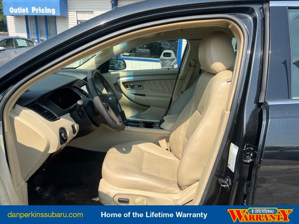 2015 Ford Taurus