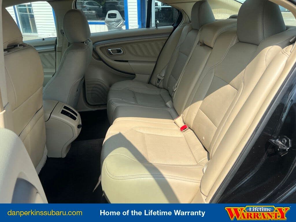 2015 Ford Taurus