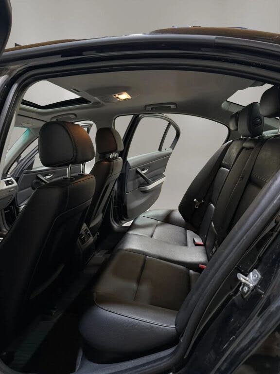 2011 BMW 3 Series