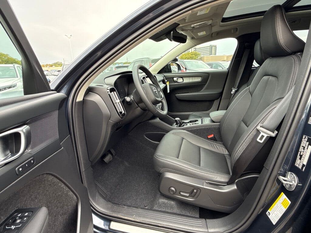 2026 Volvo XC40