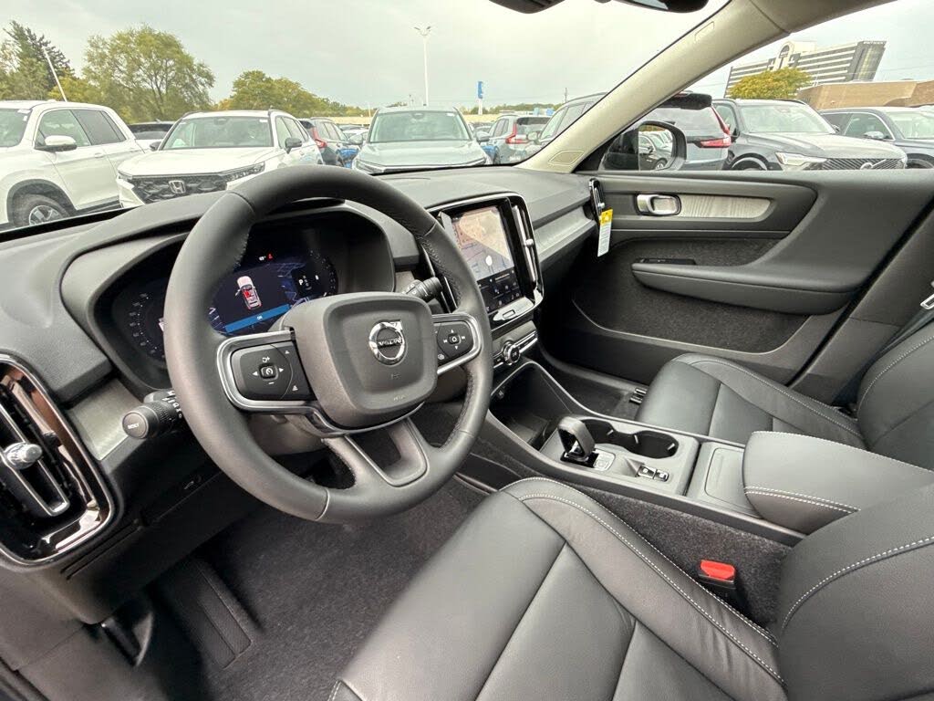 2026 Volvo XC40