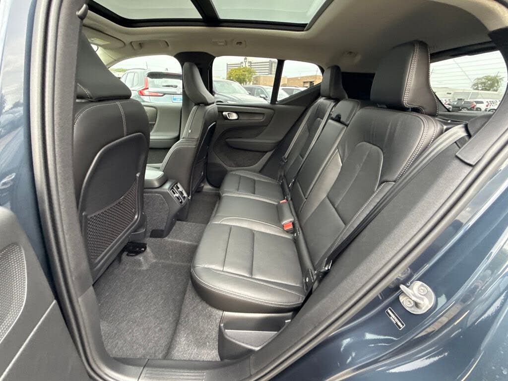 2026 Volvo XC40