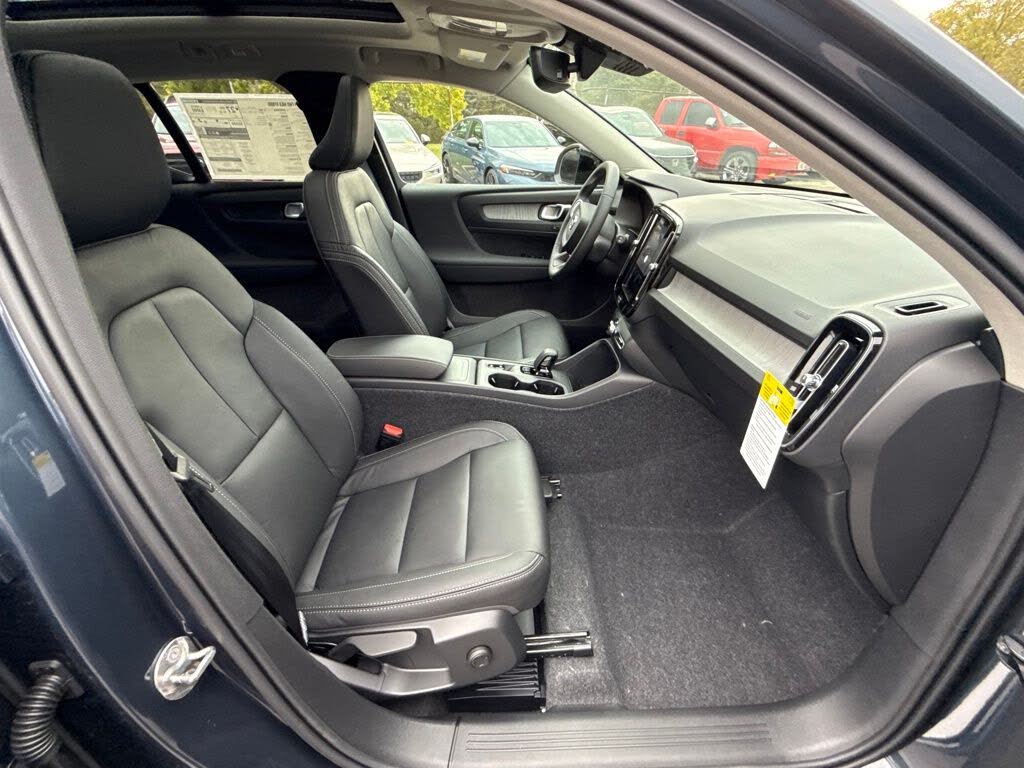 2026 Volvo XC40