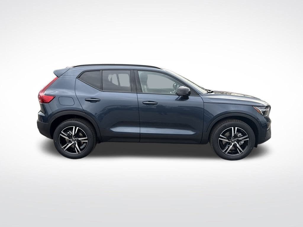 2026 Volvo XC40