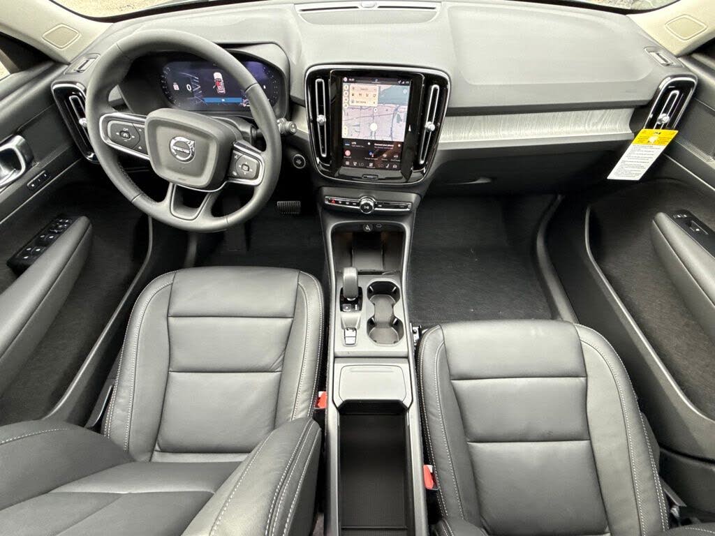 2026 Volvo XC40