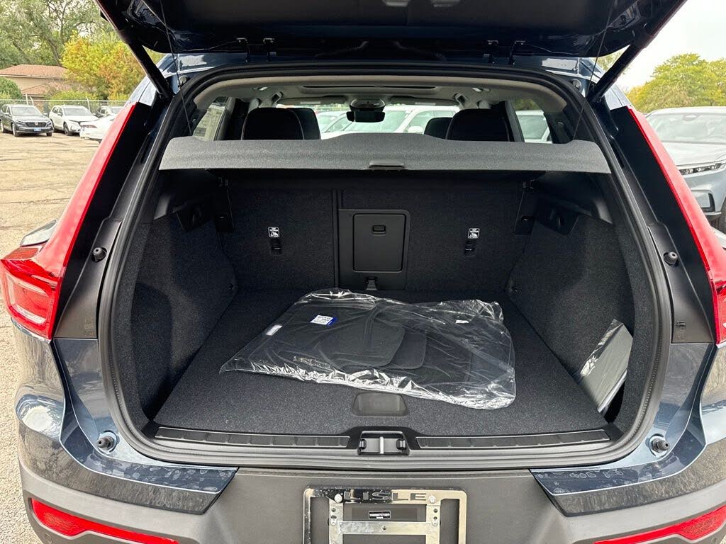 2026 Volvo XC40