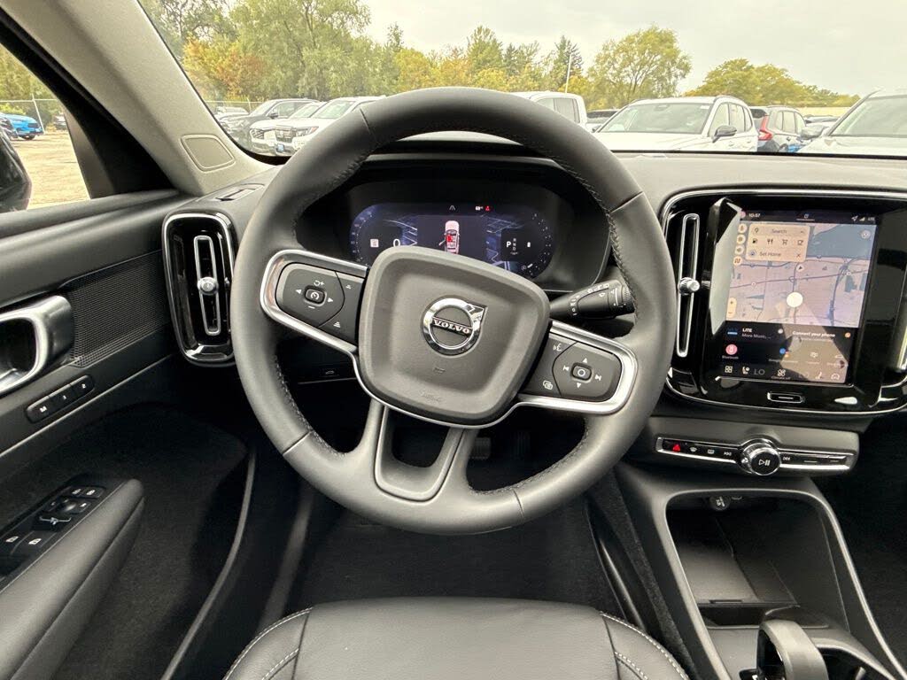 2026 Volvo XC40
