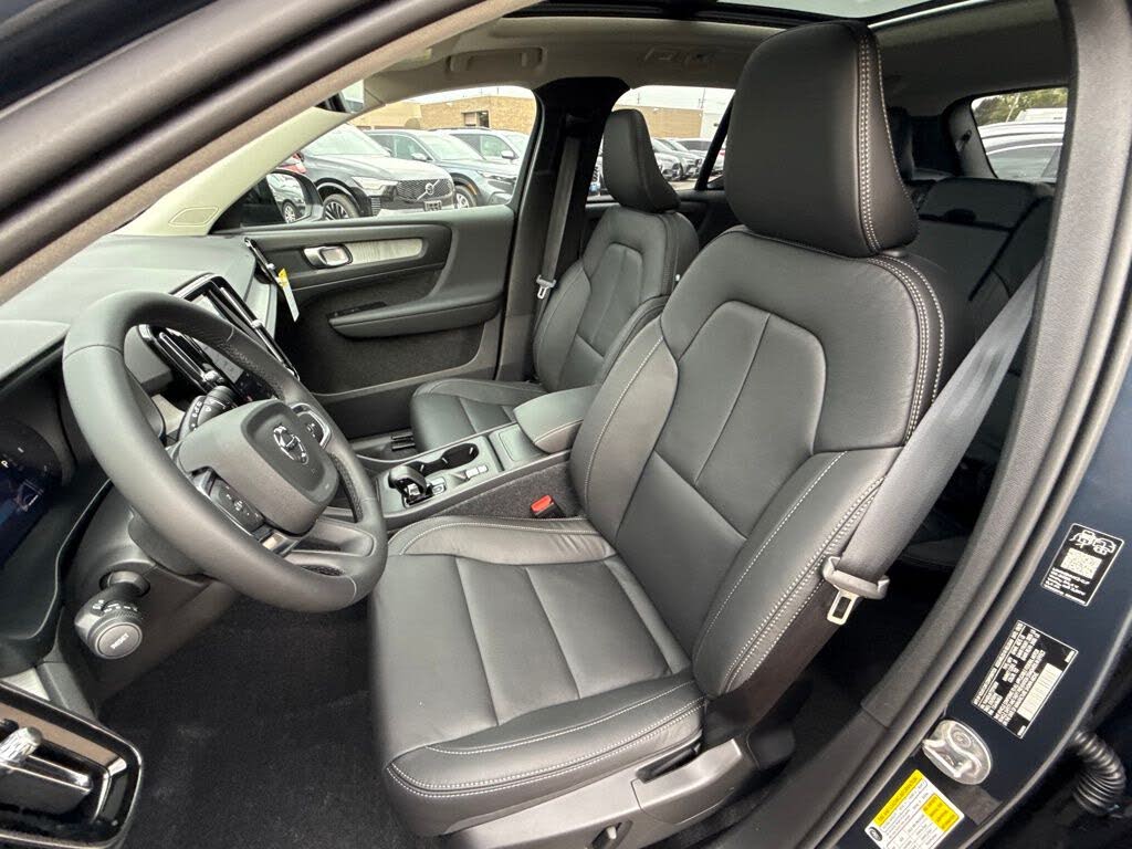 2026 Volvo XC40