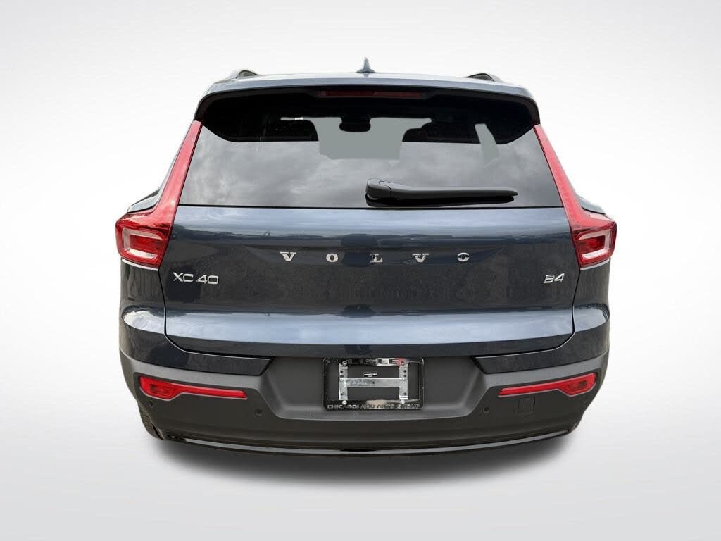 2026 Volvo XC40