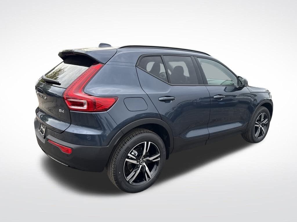 2026 Volvo XC40