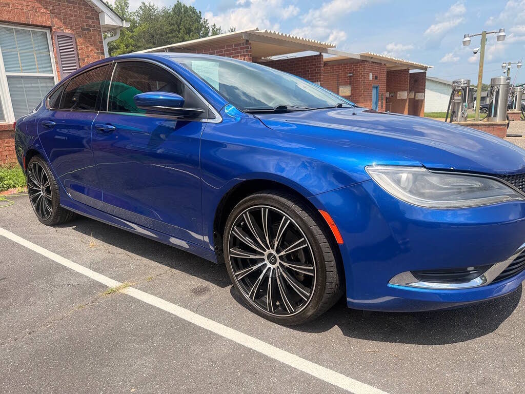 2015 Chrysler 200