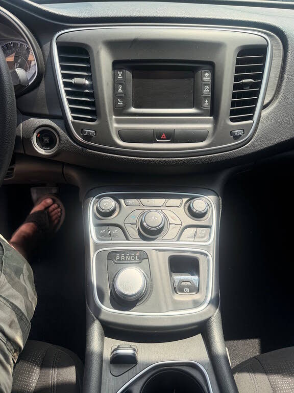 2015 Chrysler 200