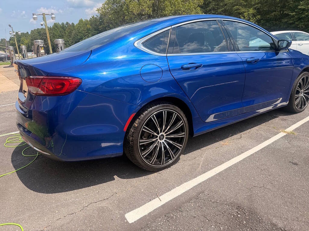 2015 Chrysler 200