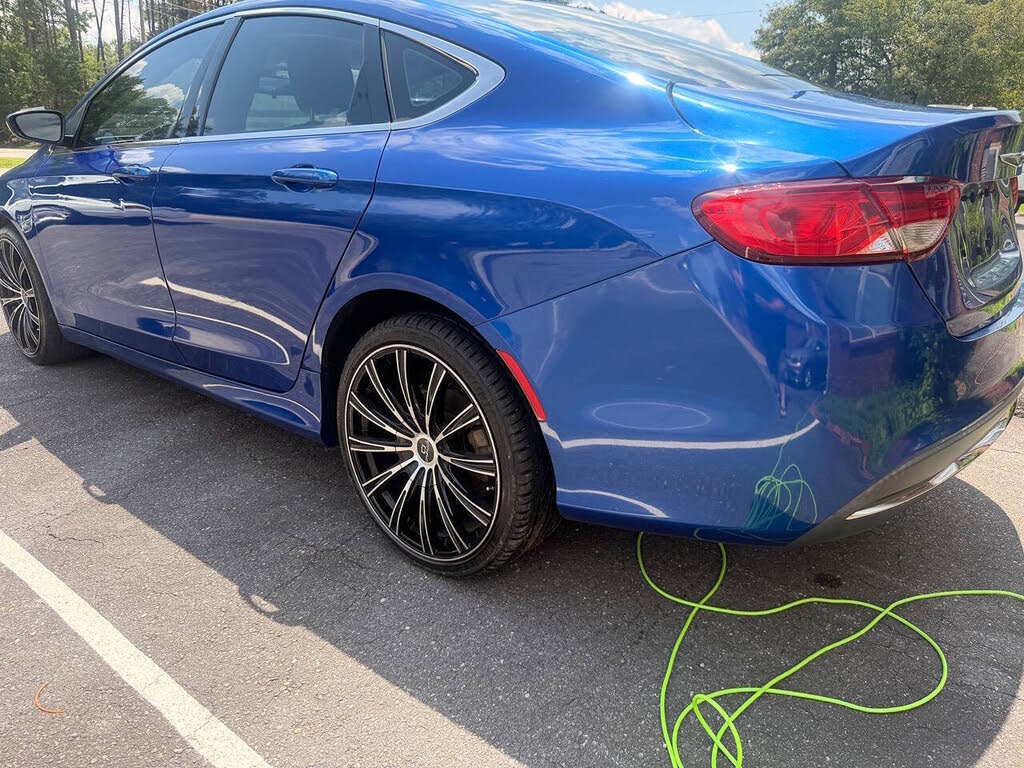 2015 Chrysler 200