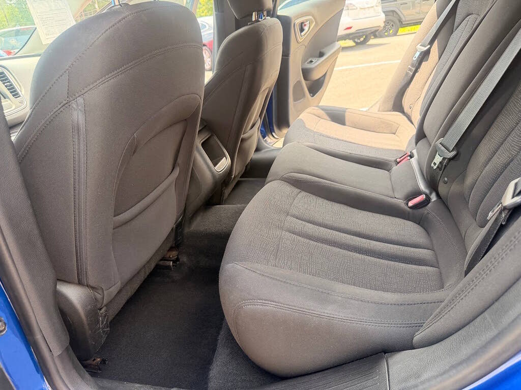 2015 Chrysler 200