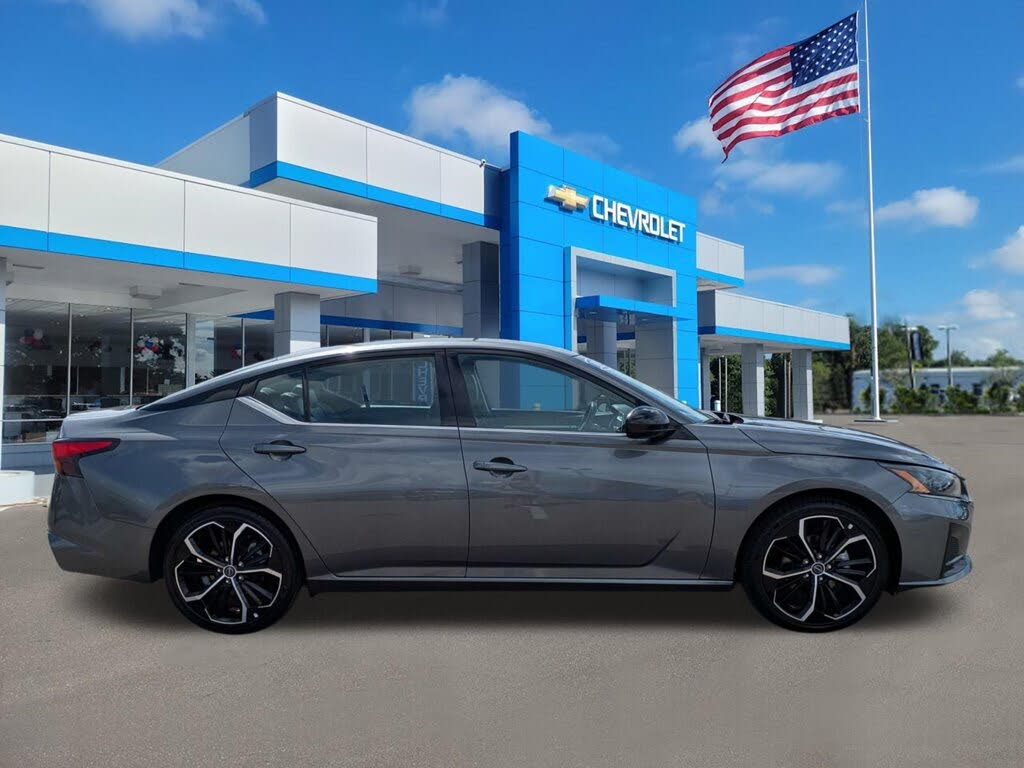 2025 Nissan Altima