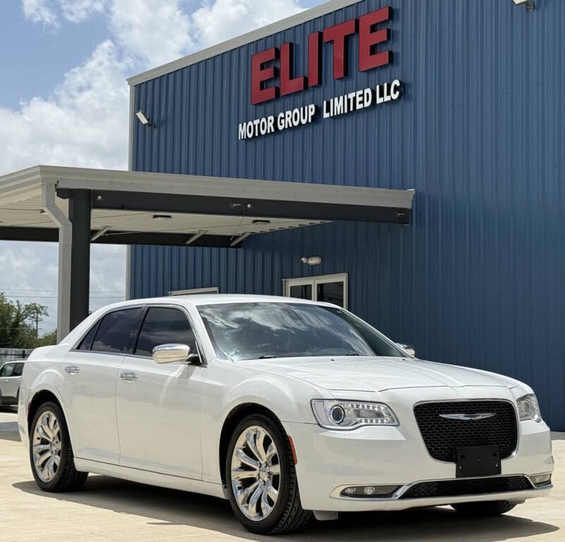 2018 Chrysler 300