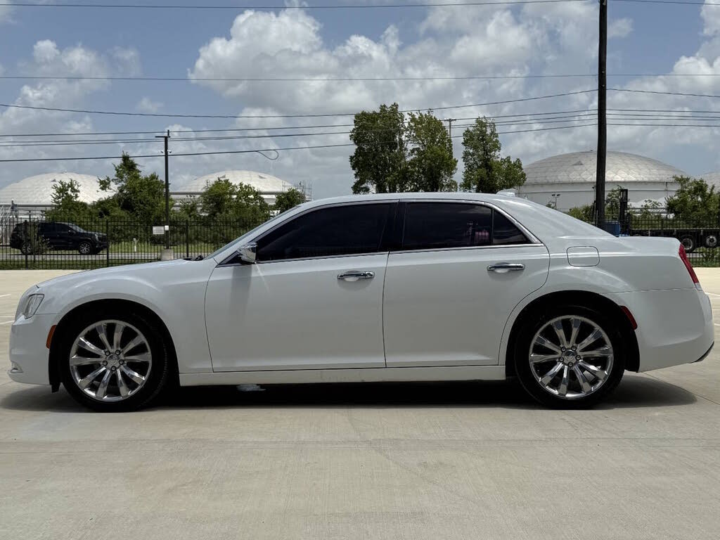 2018 Chrysler 300