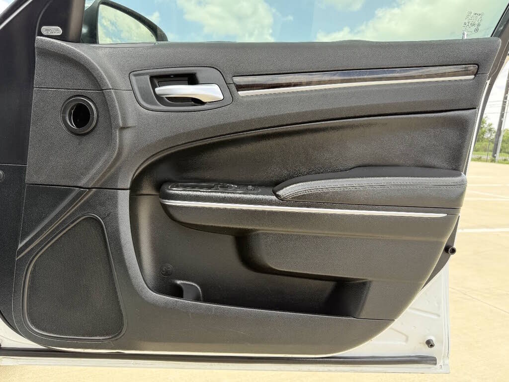 2018 Chrysler 300
