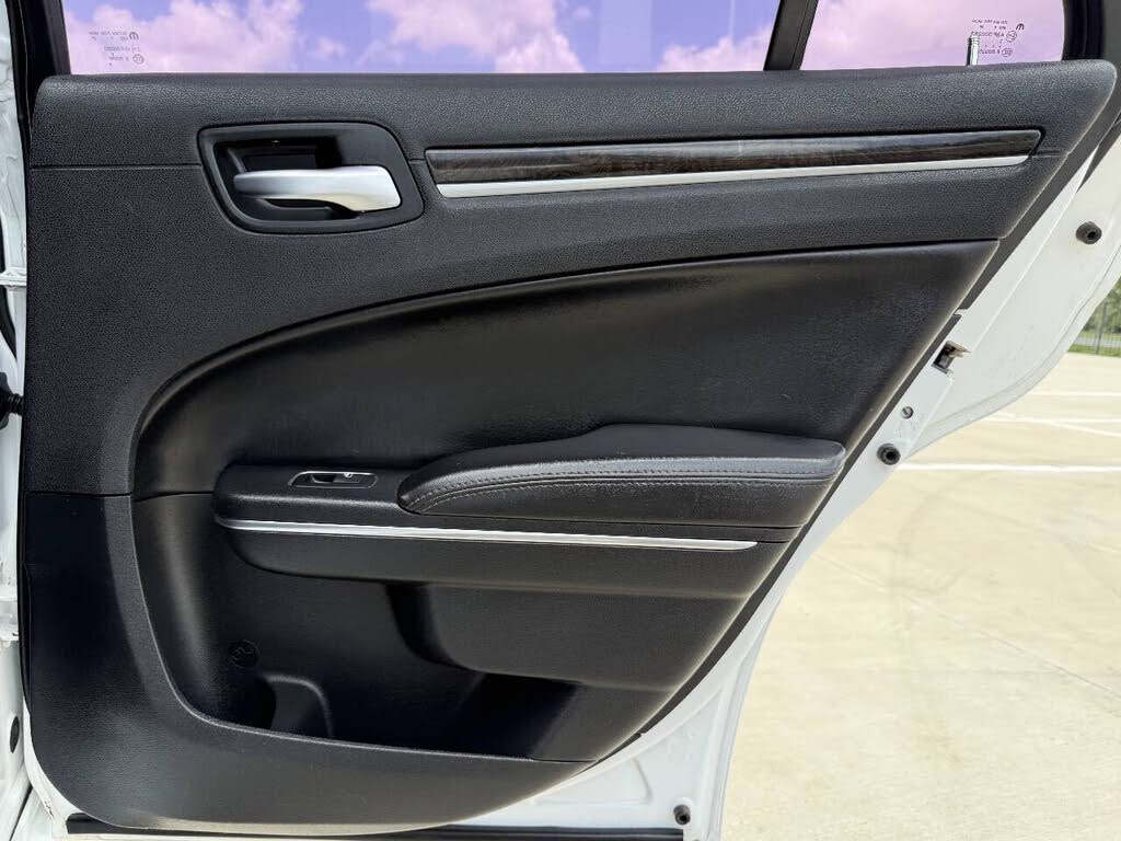 2018 Chrysler 300