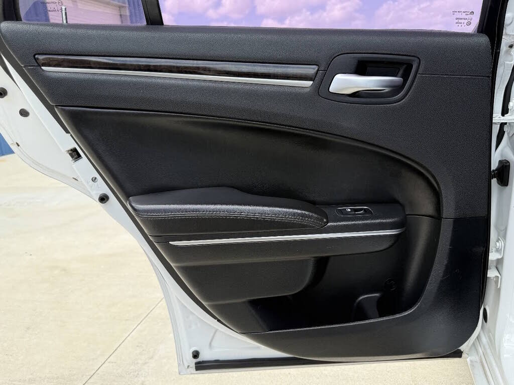 2018 Chrysler 300