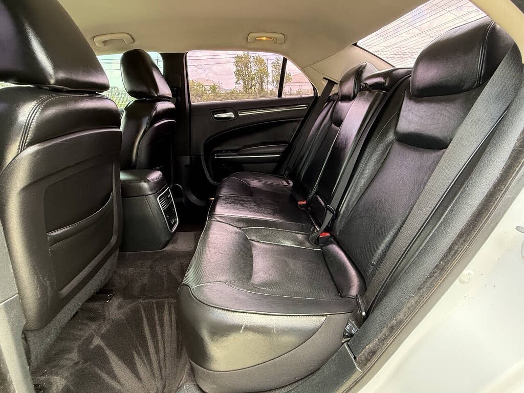 2018 Chrysler 300