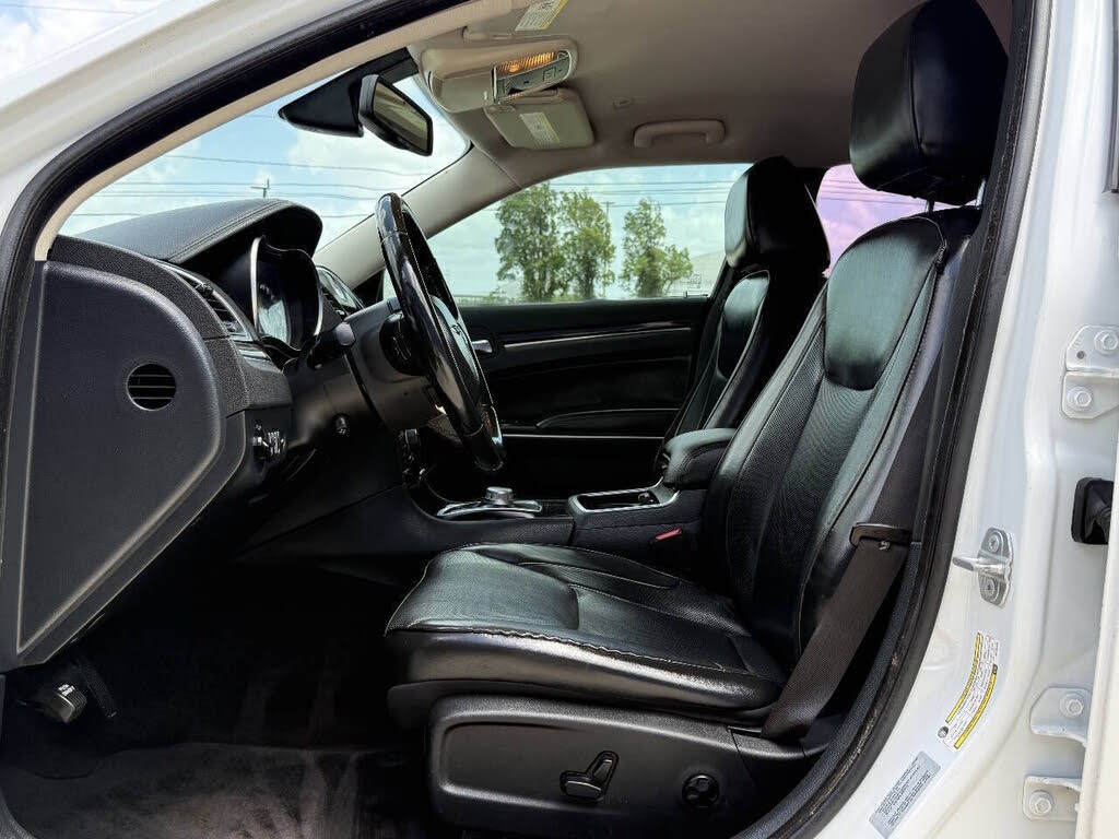 2018 Chrysler 300