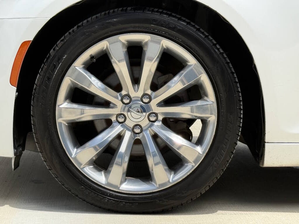 2018 Chrysler 300