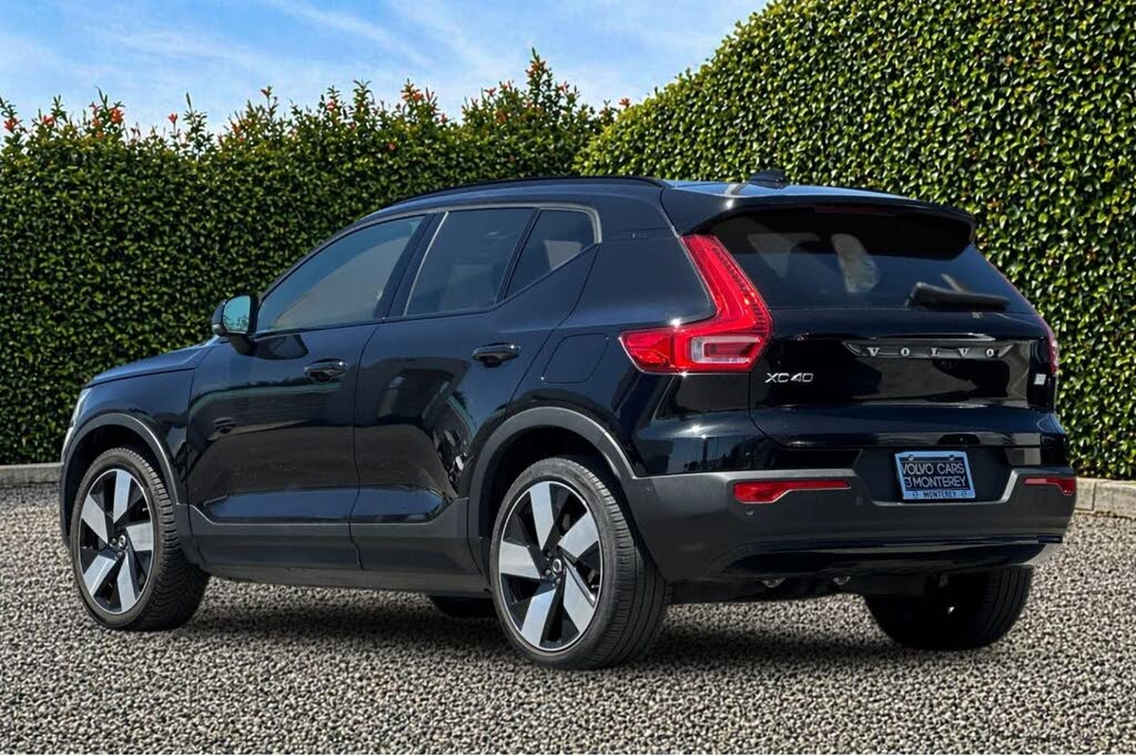 2023 Volvo XC40
