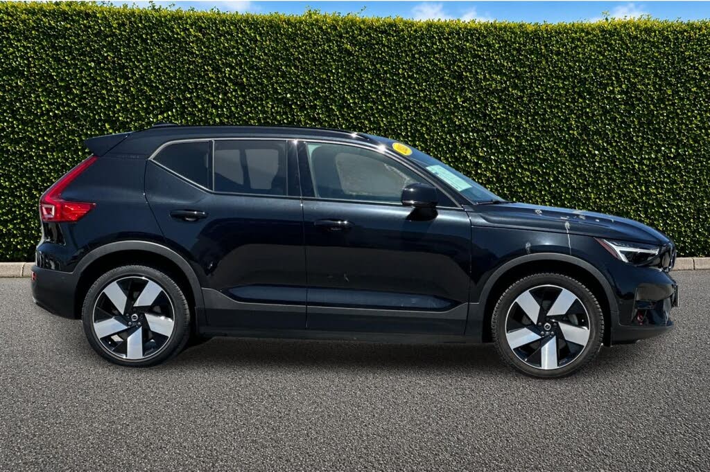 2023 Volvo XC40