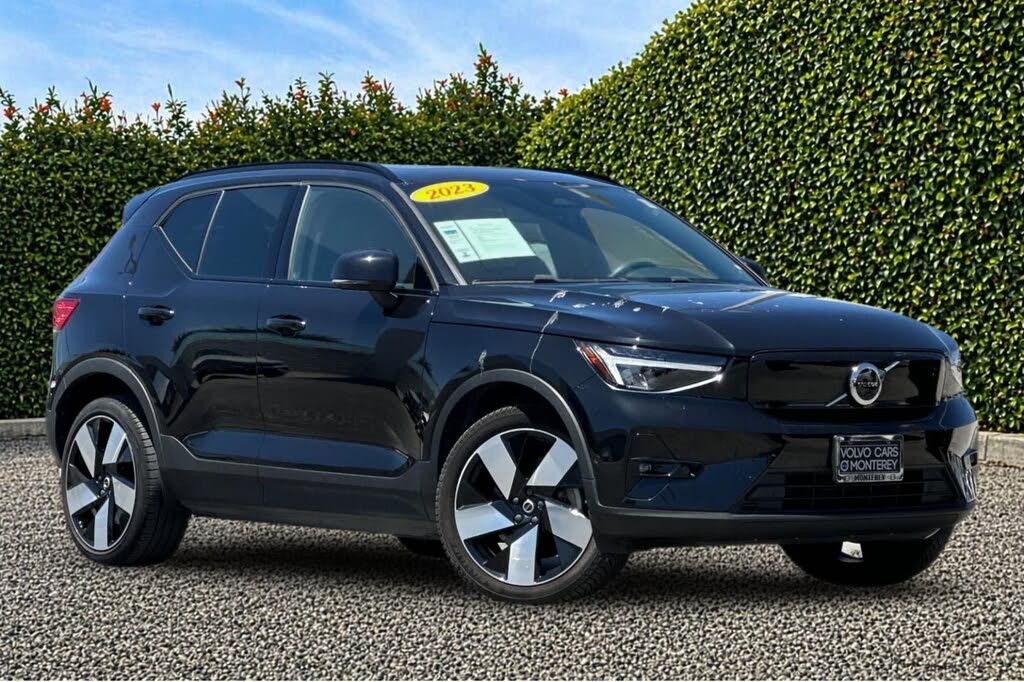 2023 Volvo XC40