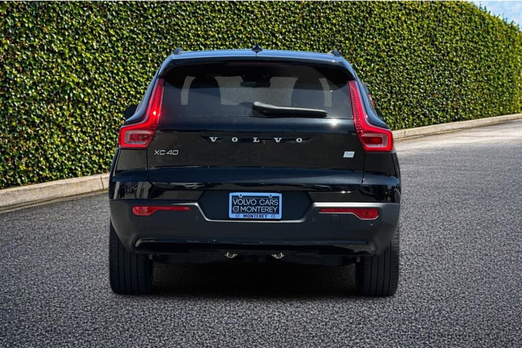 2023 Volvo XC40