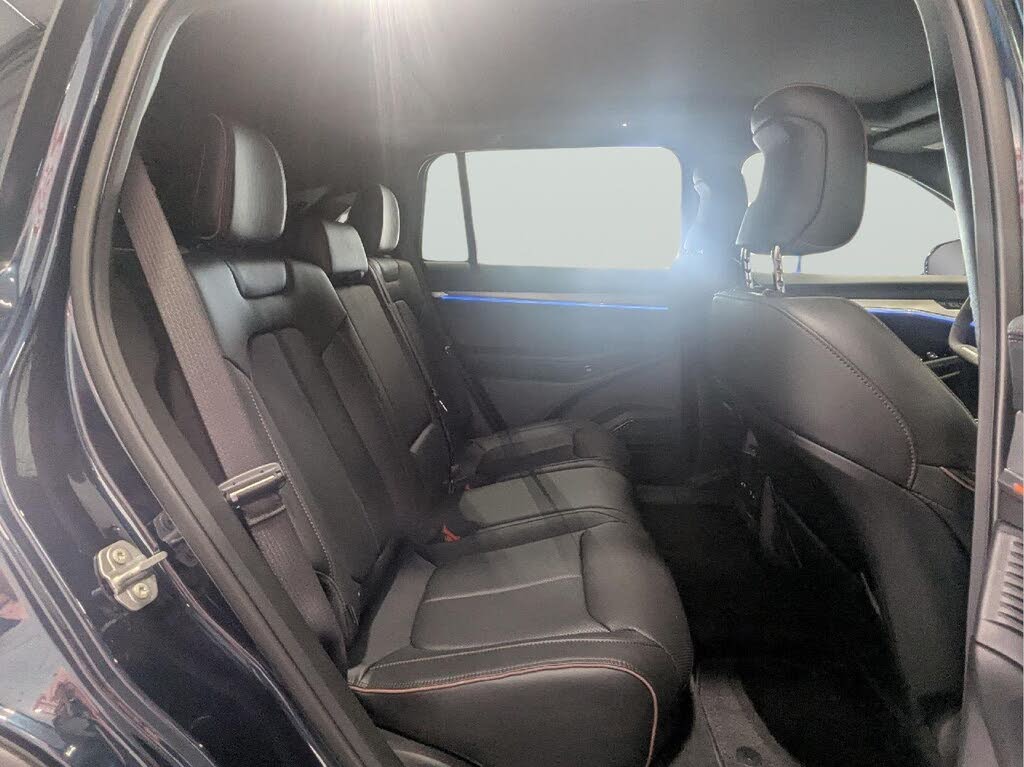 2025 Jeep Wagoneer S