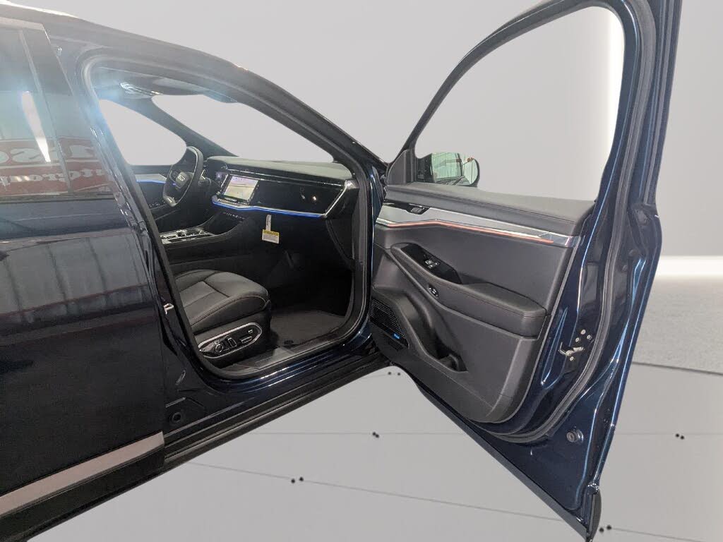 2025 Jeep Wagoneer S