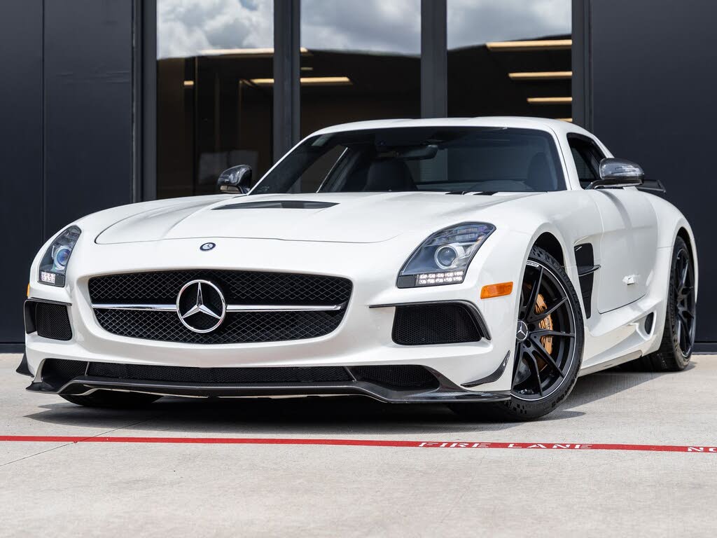 Mercedes-Benz SLS AMG