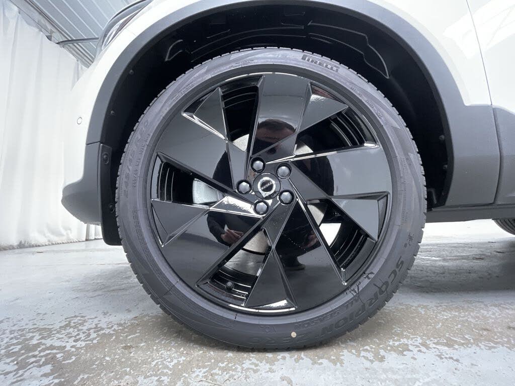 2026 Volvo XC40