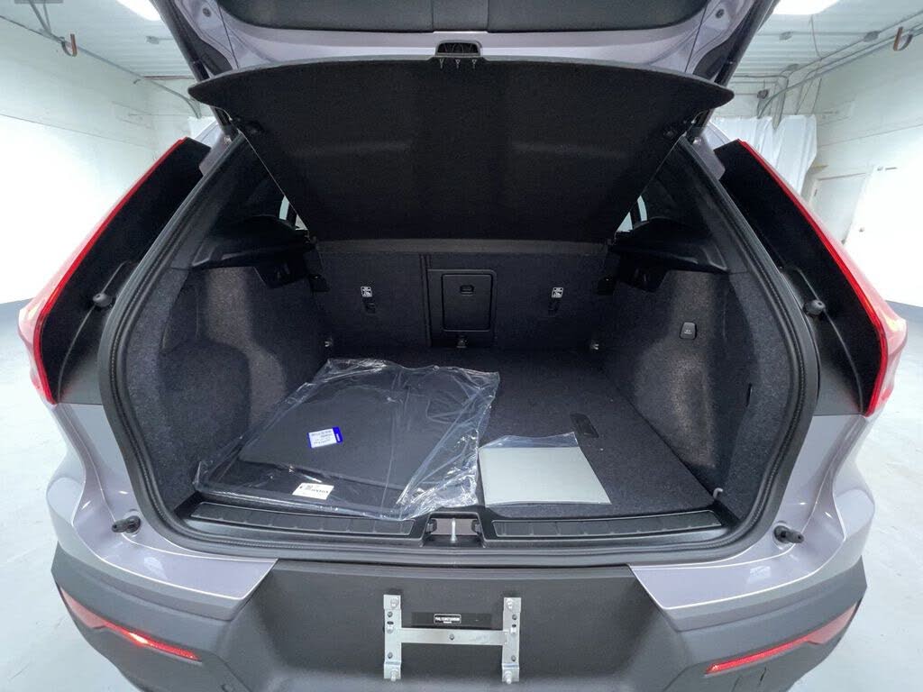 2026 Volvo XC40