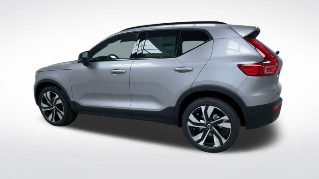 2026 Volvo XC40