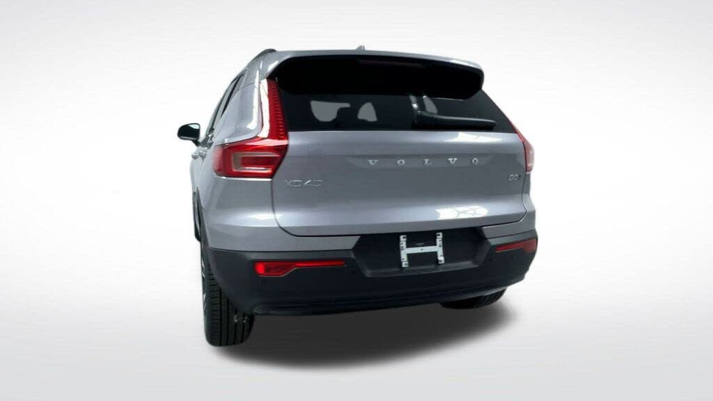 2026 Volvo XC40